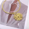 Collar Pendientes Conjunto 24K Chapado en oro Hueco Flor Diseño Colgantes Encanto Joyería Afrian Mujeres Boda Fiesta Novia Regalos