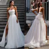 Mode en linje klänningar för brud ärmlös slits bröllopsklänning älskling benkroppsdesigner brudklänningar sveptåg