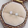 أقراط مسمار Iogou Classic 3mm D Color Real Moissanite Diamond for Women Girls Gift Six Claw Farmling Fine Jewelry