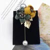 Hot sale Women's Vintage Fabric Floral Brooch Lapel Pin Wholesale Classic Hijab Brooch Pins for Women