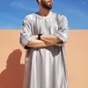 Этническая одежда Мусульманская мужчина халат, вышитая свободная роскошная длинная юбка Рамадан Молитва Кафтана Пакистанская одежда Thobe Gentleman традиционное платье