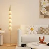 Internet Celebrity Albero di Natale Lampada da terra Minimalista Moderno Soggiorno Divano Bordo Luci creative Camera da letto Decorazione da comodino