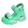 2023 Nieuwe Vrouwen Zomer Wedge Sandalen Mode Metalen Gesp Chunky Platform Schoenen Vrouw Groen Antislip Dikke Bodem