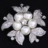 Haute qualité mode argent plaqué bijoux broches élégant cristal femmes perle fleur broche