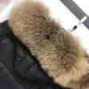 Femmes Doudoune Vestes d'hiver Manteaux Véritable col de cheveux de raton laveur Chaud Parkas de mode avec ceinture Lady coton Manteau Vêtements d'extérieur Big Pock2434