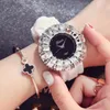 Montres-bracelets Luxury Big Diamond Watch Watchs Watch de haute qualité Fashion Quartz Battery Watches Q2