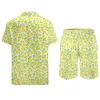 Tute da uomo Stampa limone e foglia Set da uomo Modello di frutta Pantaloncini casual Camicia da spiaggia vintage estiva Set manica corta Abito personalizzato di grandi dimensioni