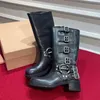 Роскошные ботинки Martin Boots Retro Vintage Vintage Knight Boots с длинными рукавами женские ботинки Короткие ботинки Luxurys Designer подлинная кожаная пряжка женская обувь +коробка