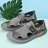 Sandali Sandali Uomo Moda Estate Outdoor Beach Casual Baotou Hole Scarpe per uomo Piattaforma traspirante Beach Indoor Sandali Roma 230710