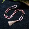 Collane con ciondolo Collane con ciondolo 8mm Rhododenite Quarzo rosa Perline 108 Mala Collana Meditazione Yoga Preghiera Abito Japamala Nappa per donna x0711 x0711