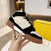 Designer Mens Baguette Scarpe casual Moda Piattaforma piatta Donna Sneaker Pocket Suede Low Top Suola in gomma di lusso Little Monster Big Eyes Caps