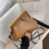 Kvällsväskor Mode Damläder Metall Axelväska Dekoration Crossbody Handväska Kvinnlig Middag Clutch Handväska 230711