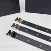 Ceinture de mode pour hommes designer M ceintures de luxe en métal boucle lisse cinto plaqué or argent cintura simple motif complet populaire ceinture en cuir souple ga06 Q2