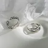 Anelli di matrimoni Anello aperto annodati retrò per le donne eleganti Hong Kong Stile Simple Cold tutta la catena Kuchao Personalizzata 230710