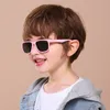 Zonnebril Kinderen Zonnebril Gepolariseerde Lens Klassieke Zonnebril Voor Kinderen Baby's Jongen Meisje Schattig UV400 Bescherming Vintage Brillen 8249 230710