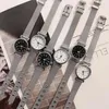Wristwatches Elegant Fashion Women's Casual Watch Retro Female Student Simple Small Round Mesh Quartz Wristwatch