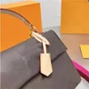 Women Cluny Bb Handbag Shulder Bag Cowhide Leather Tote Crossbody Bags Two Color Belt L Letter Pattern Fashion Classic Handbags Purse