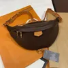 Luxurys Bumbag M43644 Midjeväska Designer Kvinnor Bröstbältet Fanny Pack Pack Väskor Mens Crossbody Tote Clutch Bags Key Plånbok Vintage Sadel Shoulduffle Duffle Handväska