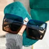 2023 neue quadratische Set-Glitzerpulver-Sonnenbrille mit großem Rahmen und Farbverlauf, Tiktok-Modetrend, Netzrot-Sonnenbrille