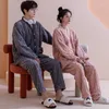 Vêtements de nuit pour femmes Japonais Kawaii Sleeping Coral Fleece Couple Femmes Hommes Pyjamas Vêtements Automne Hiver Épaissie Chaud Cardigan Home Wear