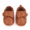 First Walkers Born Baby Shoes Ragazzi Ragazze Classic Leather Rubber Sole Anti-slip Toddler Infant Traspirante Ragazza Mocassini Scarpa