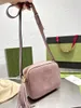 Luxurys designer väskor läder crossbody väska handväskor brev tryckning tofs Soho kamera axelväska fransade messenger väskor handväska