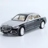 Diecast Modellbil 1 24 Simulering Maybach S680 Sedan Bilmodell Prydnadsföremål Ljud och Ljus Pull Back Legering Leksak Bil Pojke Collection Present 230711