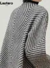 Mezclas de lana para mujer Lautaro Otoño Invierno Abrigo de lana en zigzag blanco y negro Fajas para mujer Una línea Suelta Elegante Pasarela con estilo Moda coreana 2022 HKD230712