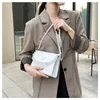 Abendtaschen Retro Umhängetasche für Frauen Vintage Spitze Perlenkette Damen Kleine quadratische Umhängetasche Weibliche Clutch Geldbörse Handtaschen Sac Femme 230711