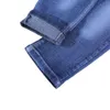 2023 Ny vårhöstmode pojkar jeans baby casual färg spänne byxor barn elasticitet jean pojke byxor höst barn denim 15411006