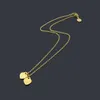 Colliers pendentifs Collier de perle de créateur collier de coeur doré Bijoux de cadeaux de la Saint-Valentin Rose pour femmes Gift de mariage Q240507