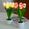 Dekoracyjne kwiaty LED świecący bukiet tulipanów sztuczne sztuczne tulipany kwiat na dzień matki urodziny wesele dekoracja prezent strona główna