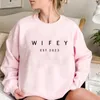 Felpe con cappuccio da donna Wifey EST 2023 Felpa Addio al nubilato Regalo Fidanzamento Fidanzato Felpe Regali di nozze Pullover grafici da donna