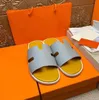 Lato Izmir Sandals Buty gumowe slajdy plażowe Mężczyźni Mężczyźni Lekki poślizg na skórzanych brązowych czarnych kapciach Kapcie Comfort Man Chodziny Chłopcy Flip Flip Flip Flip 38-46 Pudełko