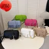 Bolsas de ombro elegantes para mulheres, novas bolsas crossbody com corrente de doces, fivela com trava de letra, embreagens noturnas femininas, designers