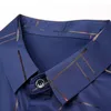 Magliette da uomo Slim Camicia da uomo Abito manica lunga Colletto rovesciato Strisce Polo monopetto Business Top 230711