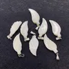 チャーム天然海水シェルペンダントジュエリー DIY 作成ネックレスイヤリング彫刻葉の形白蝶アクセサリー
