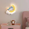 جدار مصباح الرسوم المتحركة أطفال ديكو مصابيح أريكة خلفية أضواء صبي فتاة نوم سرير بجانب الشرفة ممر الدرج