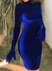 Abiti casual OMSJ Elegante tinta unita da sera Club Formale da donna Abito classico in velluto Collo alto Maniche lunghe con guanti Vestibilità slim Corto