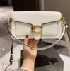 Bolsos de diseñador Tabby Bag Hombro Bolso Crossbody Cómodo Suave Lujos Moda Cuero genuino para mujer Cross Body Bolsas Monederos Nube Luz Lujo y alto sentido