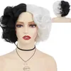 Perucas Sintéticas GNIMEGIL De Vil Cosplay Peruca Meio Branco Preto Curto Ondulado Com Franja Para Mulheres Cabelo Natural Resistente ao Calor