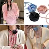 Girocollo Collana fatta a mano con ciondolo rosa grande in tessuto gotico per gioielli eleganti da donna