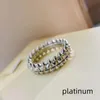 Con pietre laterali Premium Custom 925 Sterling Silver Rivet Rings per uomo e donna Classic Bullet Fashion Brand Regali per feste Gioielli di lusso 230711