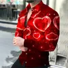 Herrenhemden Mode V-Buchstabe Rotes Hemd Jugendliche Vitalität Freizeit Outdoor-Sportanzug Revers Weiches und bequemes Material 2023