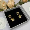 2023 Luxe Designer Bijoux Boucles D'oreilles Pour Les Femmes Classique D Lettre Or Boucle D'oreille De Mode Femmes Oreille Stud Bijoux Accessoires D2307121S