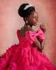 2023 Cristalli fucsia Flower Girl Dresses Ball Gown Tiers Organza Tutu Lilttle Kids Birthday Pageant Abiti da sposa ZJ518