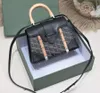 Hot Womens Handbag Green Shell Designer Satchel Tote Bag Hög lyxväska Vendome Läderkoppling Kvinnor Plånbok med axelband Crossbody Fashion Hand Påsar