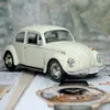 Diecast modelo de carro retrô Vintage Beetle Diecast pull back modelo de carro brinquedo para crianças decoração de presente estatuetas fofas miniaturas 230712