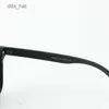 Occhiali da sole per uomo donna montatura nera specchio argento fiore lettera lente guida occhiali da sole di marca occhiali per sport all'aria aperta