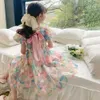 Robes de fille d'été filles fleur princesse robe avec grand arc enfants mignon bouffée robes à manches courtes pour filles vêtements coréens enfants robe 6 8HKD230712